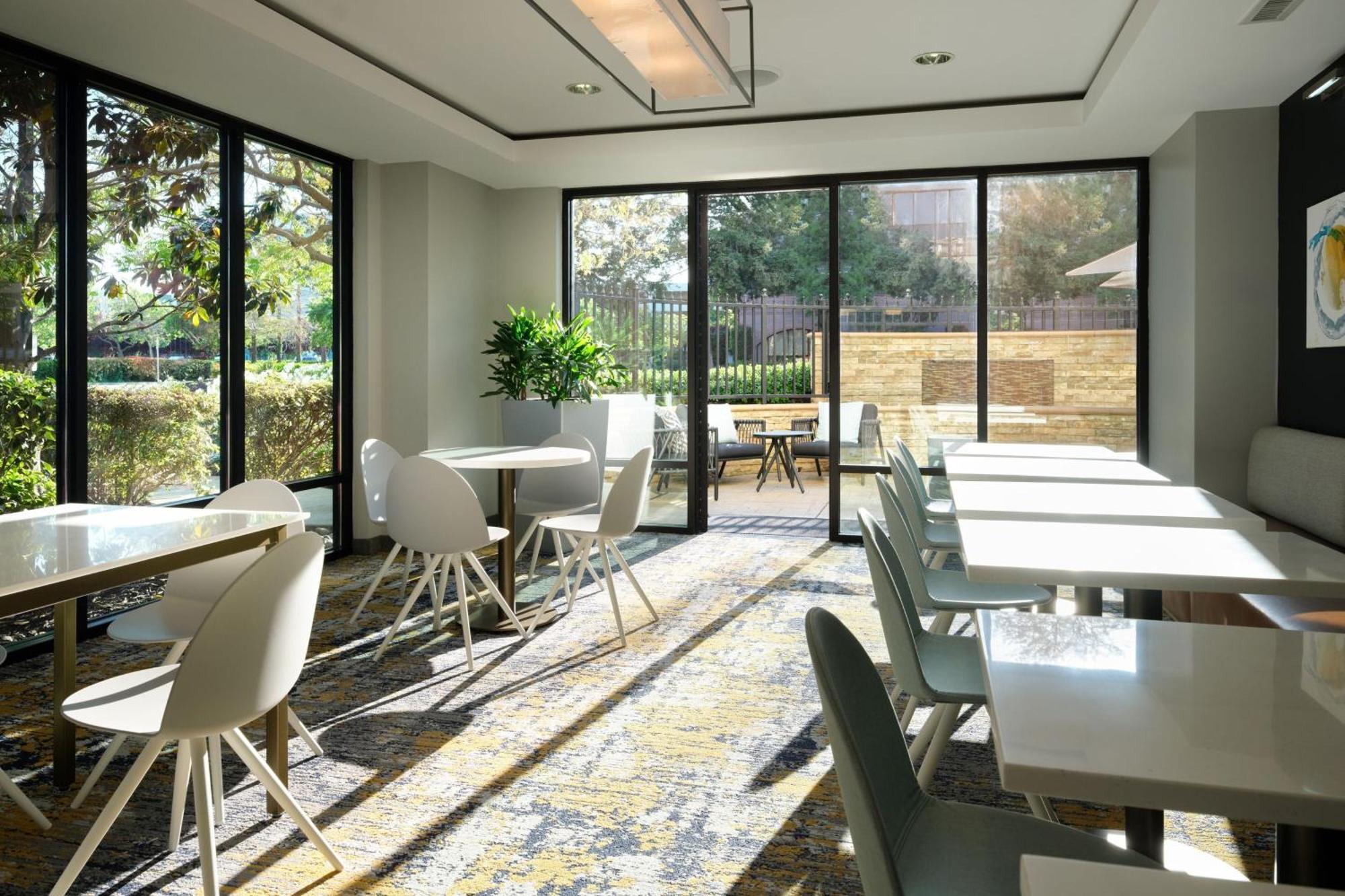 Towneplace San Jose 3*